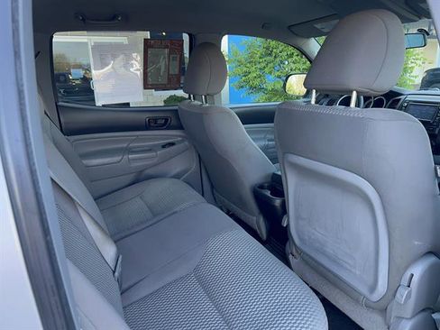 Used 2015 Toyota Tacoma 2WD Double Cab w/ Convenience Package image 15
