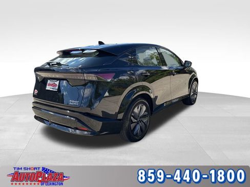 Used 2023 Nissan Ariya AWD image 6