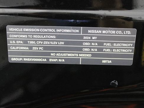 Used 2024 Nissan Ariya FWD image 33