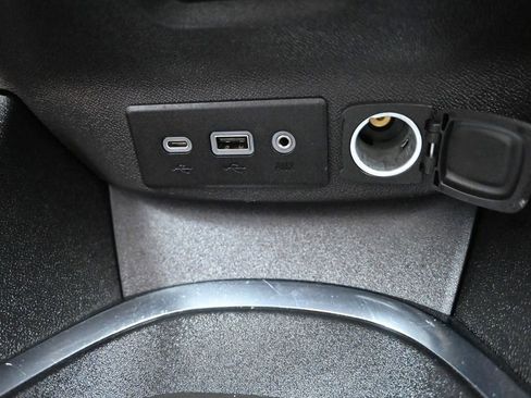 Used 2023 Chevrolet Malibu LT FWD image 22