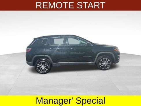 Used 2019 Jeep Compass Latitude w/ Popular Equipment Group image 8