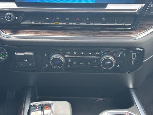 Used 2023 Chevrolet Silverado 1500 LT Trail Boss w/ LPO, Dark Essentials Package image 14