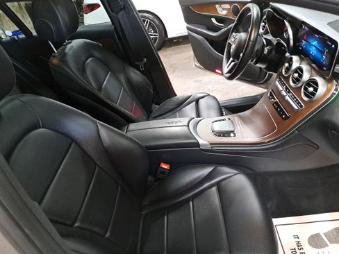 Certified 2022 Mercedes-Benz GLC 300 image 11