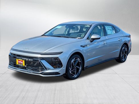 New 2026 Hyundai Sonata SEL image 2