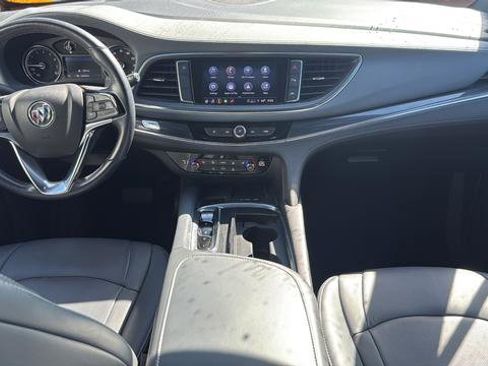 Used 2023 Buick Enclave Essence FWD image 7