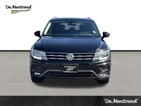 Used 2018 Volkswagen Tiguan SEL image 2