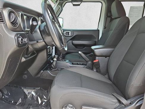 Used 2018 Jeep Wrangler Unlimited Sport S AWD/4WD image 16