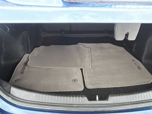 Used 2021 Chevrolet Malibu LT image 17