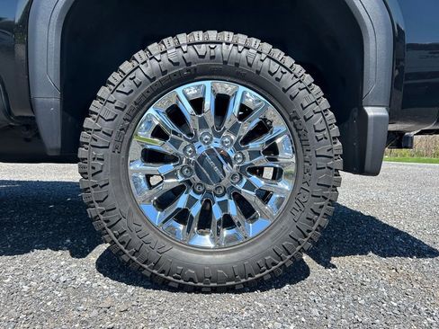 Used 2024 GMC Sierra 2500 Denali AWD/4WD image 16