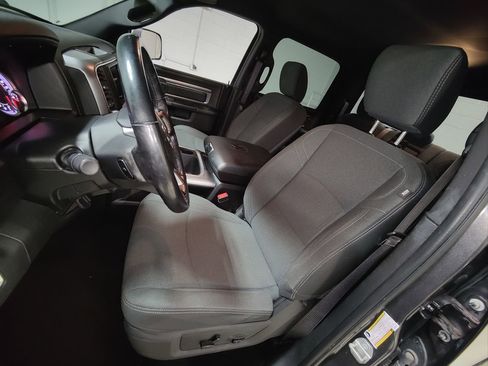 Used 2021 RAM 1500 Classic Warlock image 26