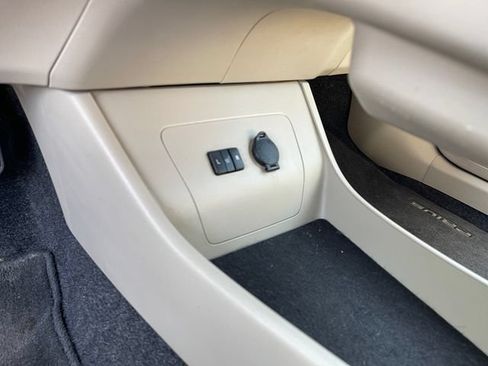 Used 2012 Toyota Prius Four FWD image 16