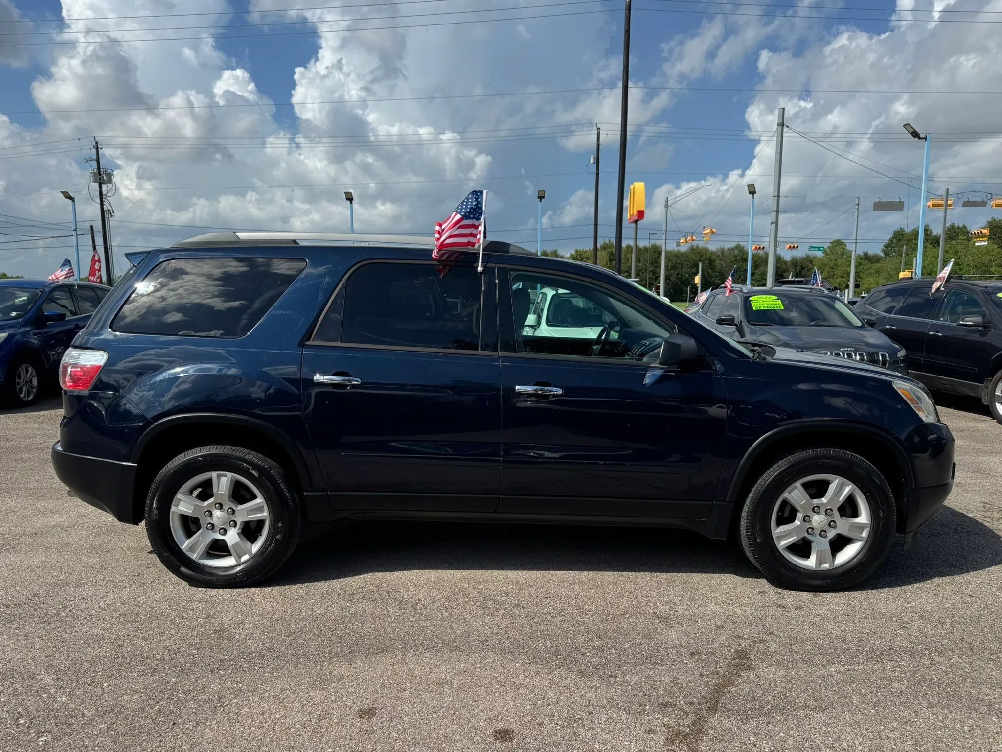 Used 2012 GMC Acadia SLE FWD image 5