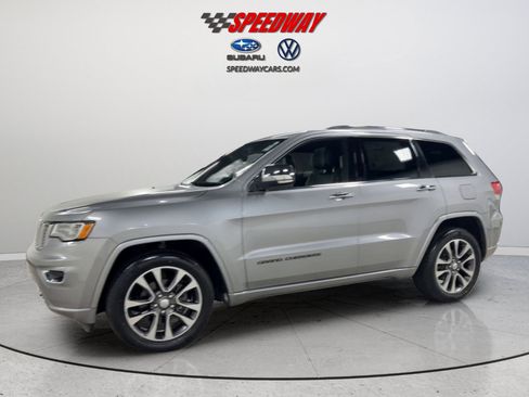 Used 2018 Jeep Grand Cherokee Overland AWD/4WD image 11