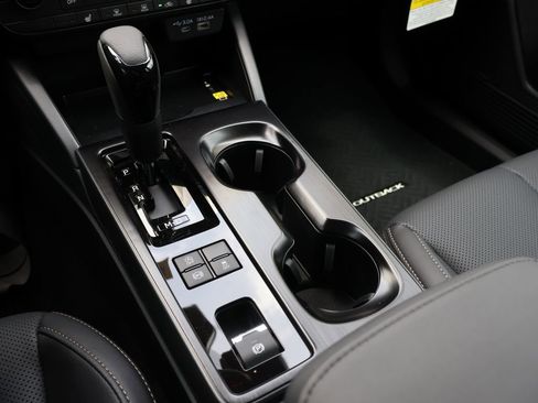 New 2026 Subaru Outback Limited AWD/4WD image 40