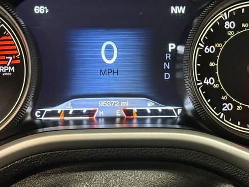 Used 2017 Jeep Cherokee Limited AWD/4WD image 76