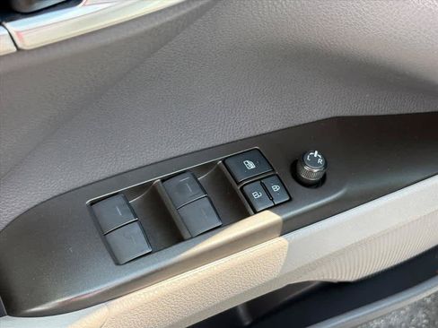 Used 2021 Toyota Camry LE w/ Audio Upgrade Package FWD image 21