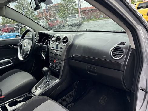 Used 2014 Chevrolet Captiva Sport LT FWD image 28