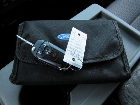 Used 2015 Ford F150 XLT w/ Equipment Group 302A Luxury image 44