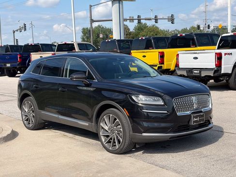 Used 2023 Lincoln Nautilus Reserve w/ Equipment Group 201A AWD/4WD image 7