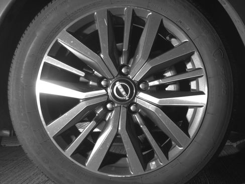 Used 2024 Nissan Kicks SV image 13