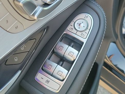 Used 2022 Mercedes-Benz GLC 300 image 19