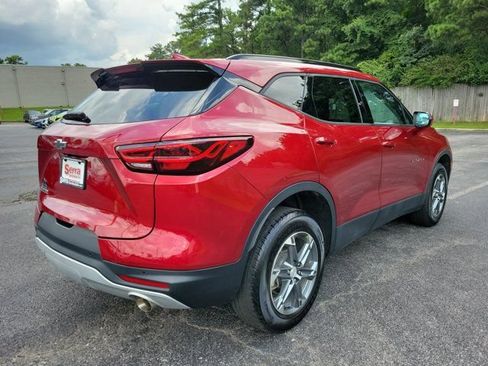 Used 2024 Chevrolet Blazer LT w/ Convenience Package FWD image 5