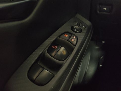 Used 2024 Nissan Sentra S FWD image 27