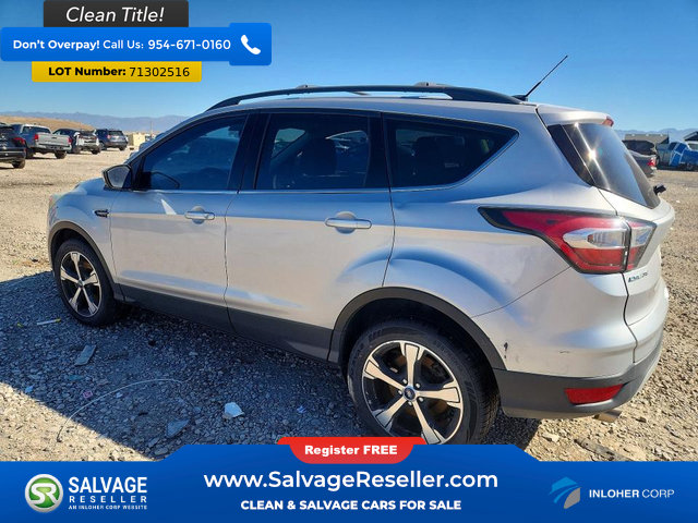 Used 2017 Ford Escape SE w/ Equipment Group 201A AWD/4WD image 3