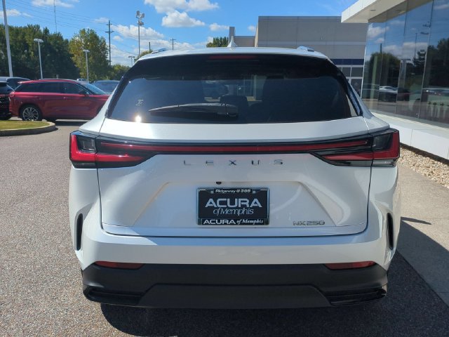 Used 2024 Lexus NX 250 FWD w/ Towing Package (2000 Lbs) image 5