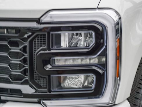 New 2025 Ford F250 Lariat w/ Lariat Ultimate Package image 5