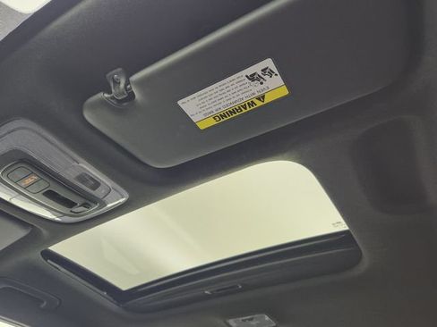 Certified 2026 Hyundai Elantra SEL Sport Premium FWD image 30