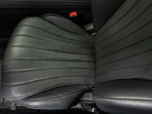 Used 2023 Mercedes-Benz S 500 4MATIC image 25