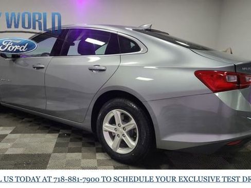 Used 2024 Chevrolet Malibu LT image 5