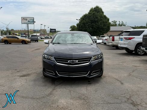 Used 2019 Chevrolet Impala Premier FWD image 2