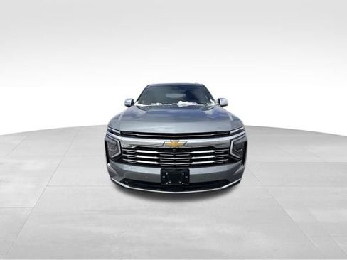 Used 2025 Chevrolet Tahoe Premier image 2