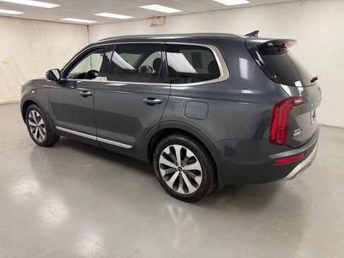 Used 2020 Kia Telluride S AWD/4WD image 3