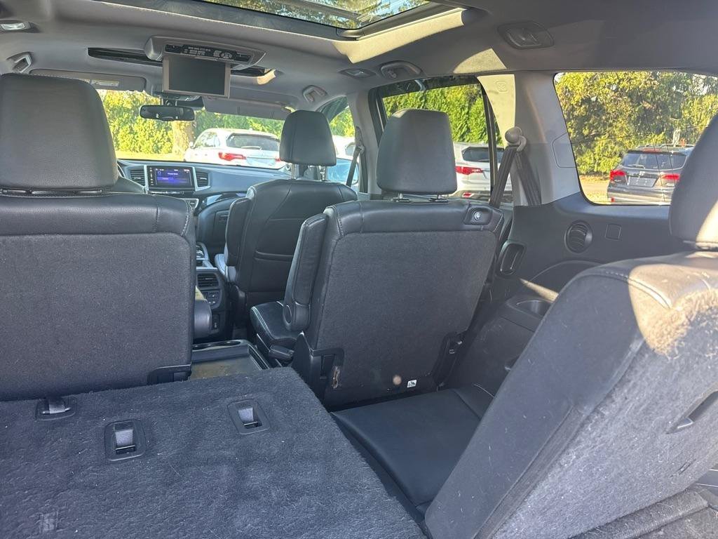 Used 2017 Honda Pilot Elite image 15