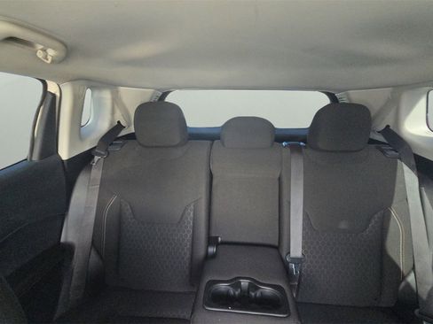 Used 2021 Jeep Compass Sport image 12