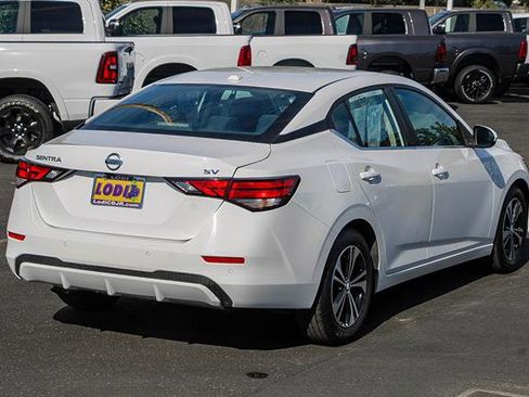 Used 2022 Nissan Sentra SV image 4