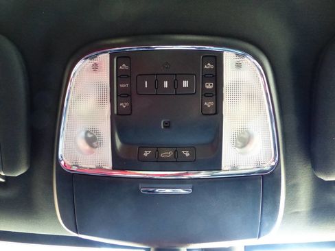 Used 2017 Jeep Grand Cherokee Trailhawk w/ Trailhawk Luxury Group image 31