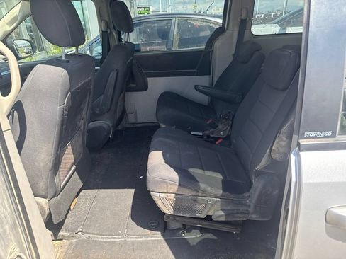 Used 2009 Dodge Grand Caravan SE w/ Climate Group FWD image 13