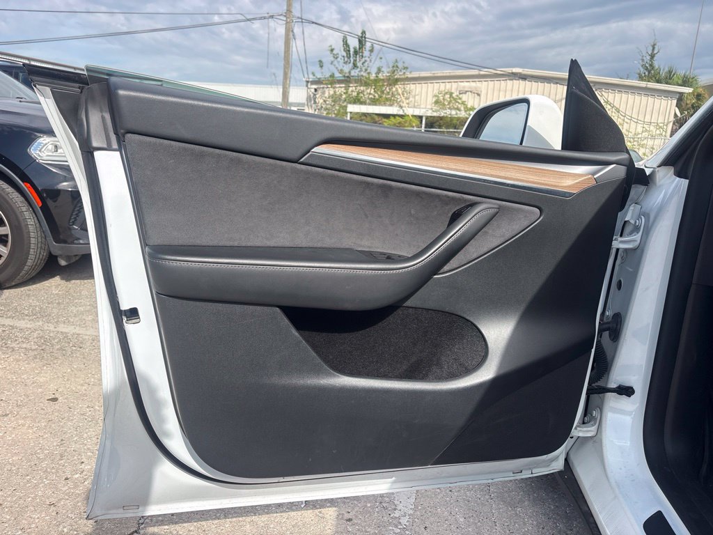 Used 2024 Tesla Model Y Performance AWD/4WD image 11