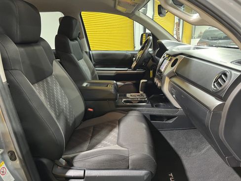 Used 2018 Toyota Tundra SR5 image 16