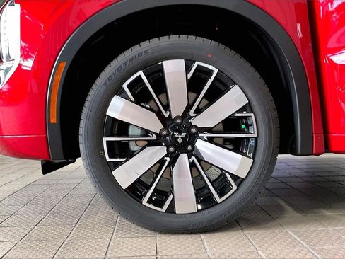 New 2026 Mitsubishi Outlander SEL image 12