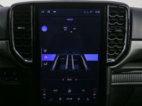 Used 2025 Ford Ranger XLT image 21