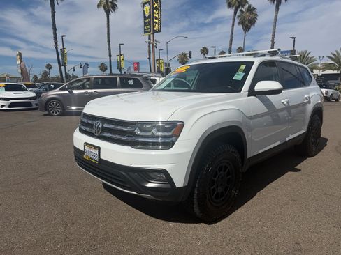 Used 2019 Volkswagen Atlas SE w/ Towing Package FWD image 7