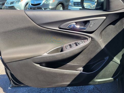 Used 2020 Chevrolet Malibu LS FWD image 11