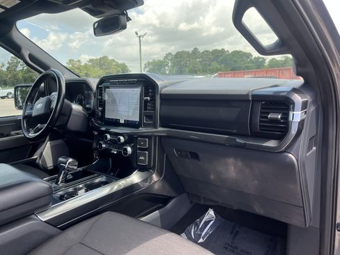 Used 2022 Ford F150 XLT w/ Equipment Group 302A High AWD/4WD image 16