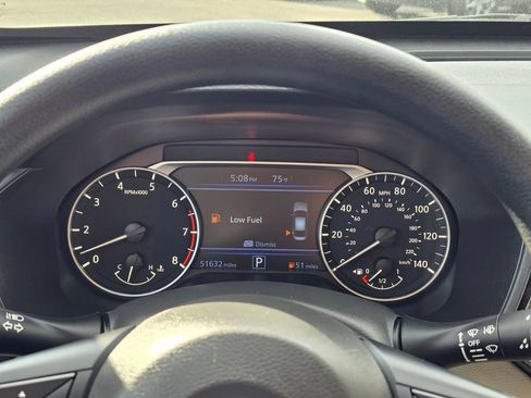 Used 2024 Nissan Altima 2.5 SV FWD image 19