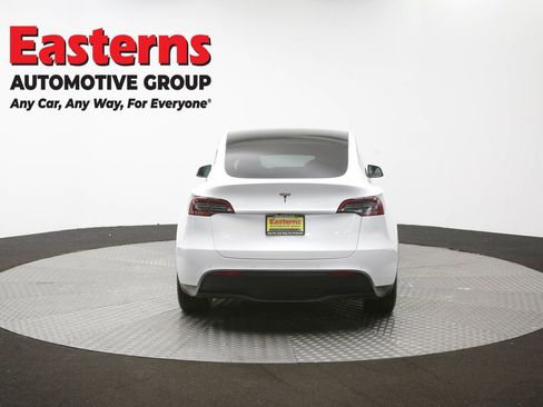 Used 2022 Tesla Model Y Long Range AWD/4WD image 33